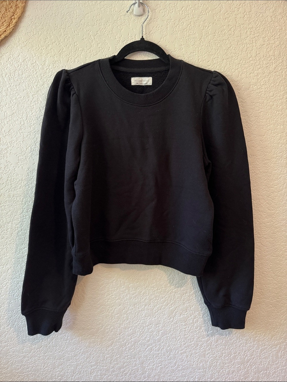 Aritzia Black Puff-Sleeve Crewneck Sweatshirt
